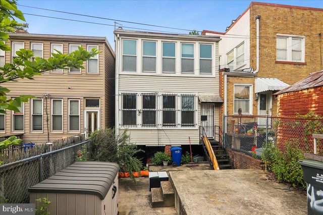 4429 3RD ST NW, Washington, DC 20011
