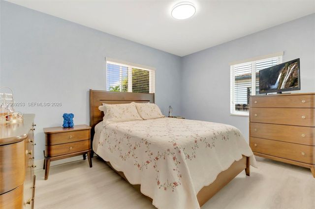 142 W 35th Street, Hialeah, FL 33012