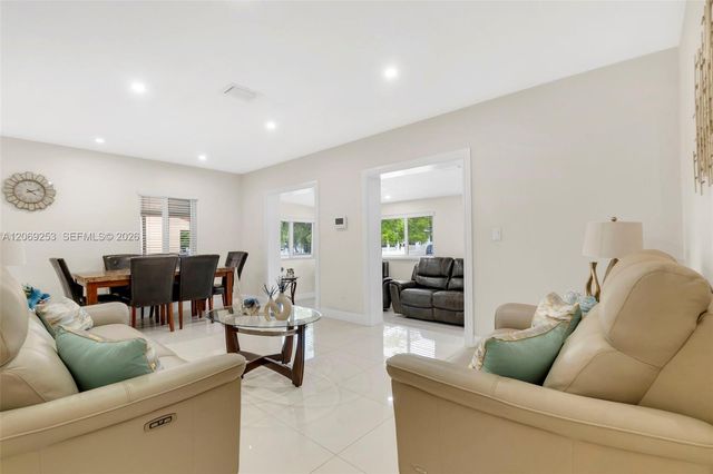 142 W 35th Street, Hialeah, FL 33012