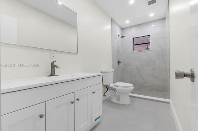 142 W 35th Street, Hialeah, FL 33012