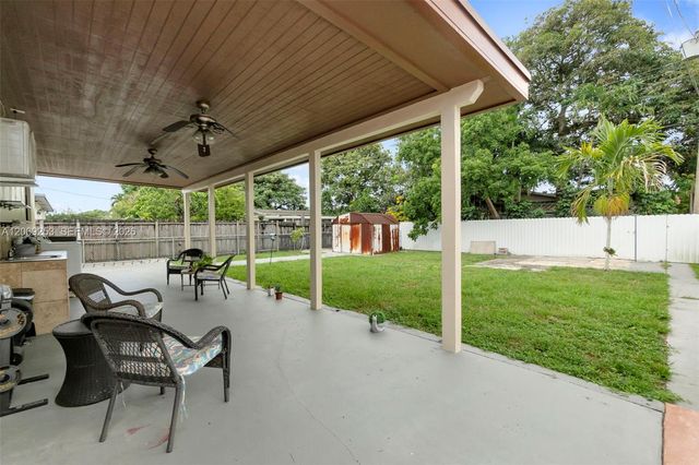 142 W 35th Street, Hialeah, FL 33012