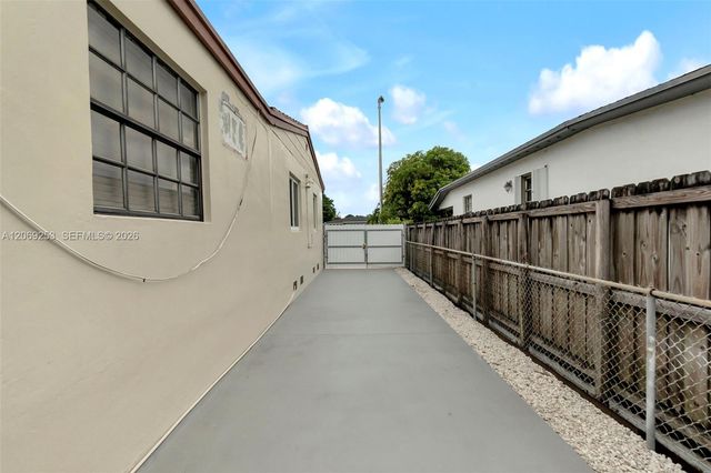 142 W 35th Street, Hialeah, FL 33012