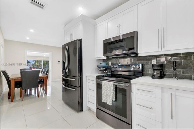142 W 35th Street, Hialeah, FL 33012
