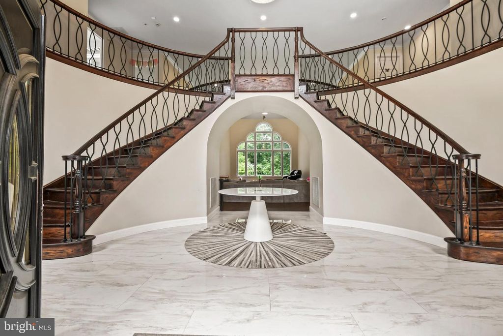 28 HIGH RIDGE RD, Skillman, NJ 08558