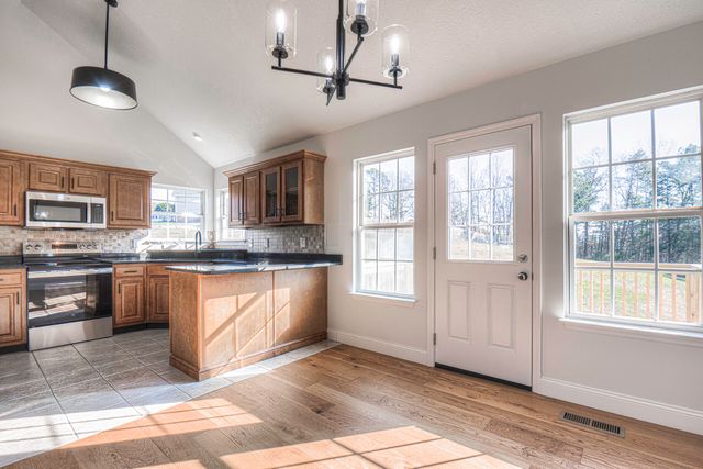 106 Meadow Oak Drive, Rock Spring, GA 30739