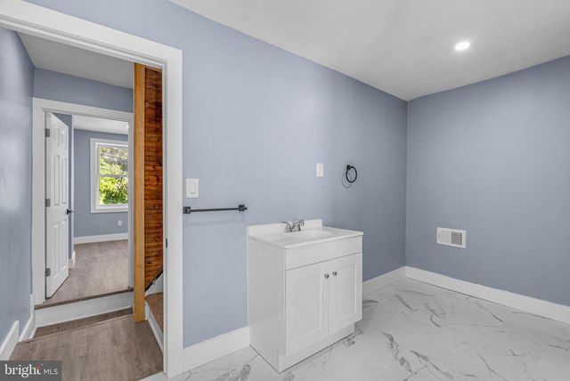 905 MULBERRY ST, Brookhaven, PA 19015