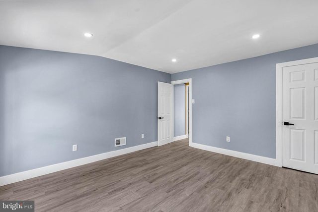 905 MULBERRY ST, Brookhaven, PA 19015