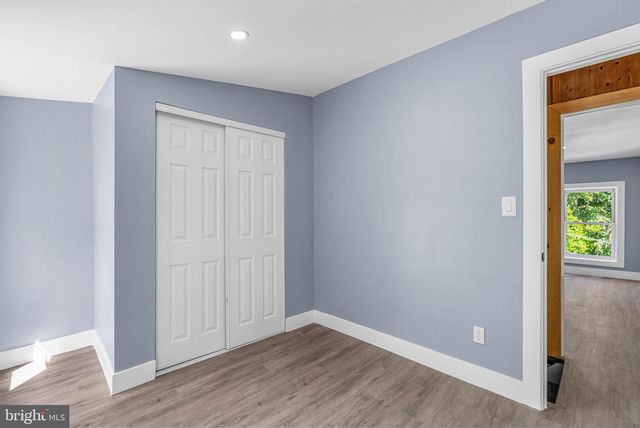 905 MULBERRY ST, Brookhaven, PA 19015