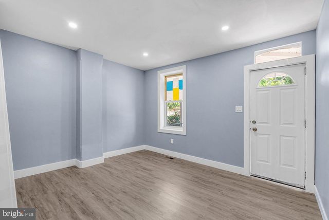 905 MULBERRY ST, Brookhaven, PA 19015