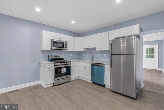 905 MULBERRY ST, Brookhaven, PA 19015