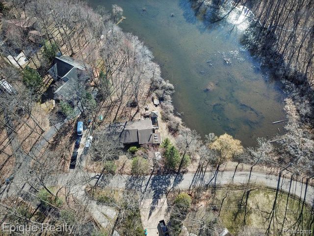 3813 Watuga Street, Commerce Charter Township, MI 48390