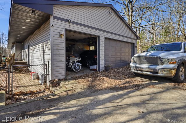 3813 Watuga Street, Commerce Charter Township, MI 48390