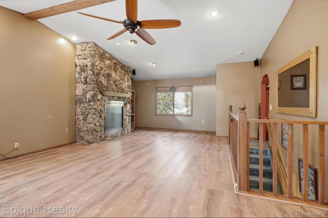 3813 Watuga Street, Commerce Charter Township, MI 48390
