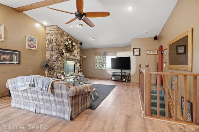 3813 Watuga Street, Commerce Charter Township, MI 48390