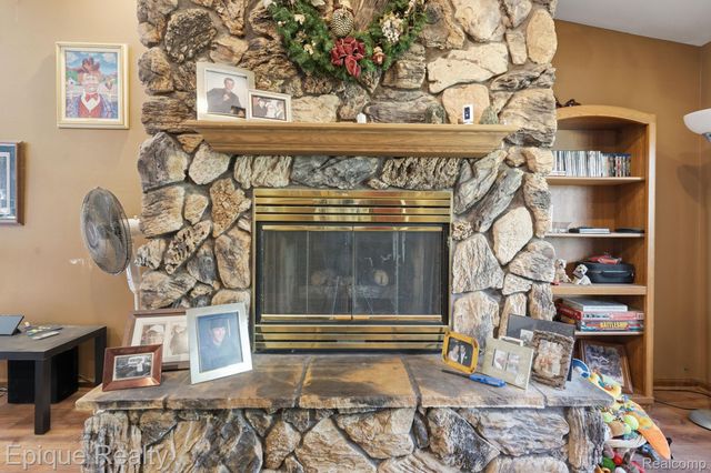 3813 Watuga Street, Commerce Charter Township, MI 48390
