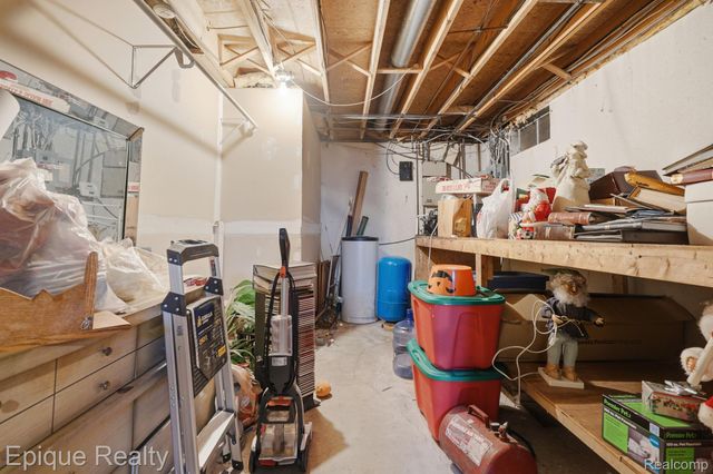 3813 Watuga Street, Commerce Charter Township, MI 48390
