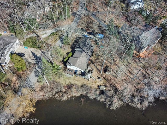 3813 Watuga Street, Commerce Charter Township, MI 48390