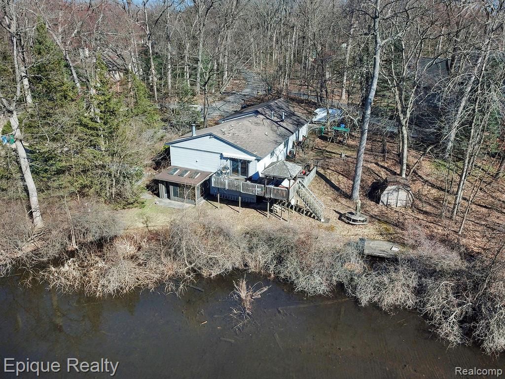 3813 Watuga Street, Commerce Charter Township, MI 48390