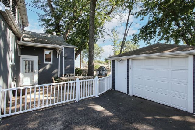 225 Indianapolis Avenue, Downers Grove, IL 60515