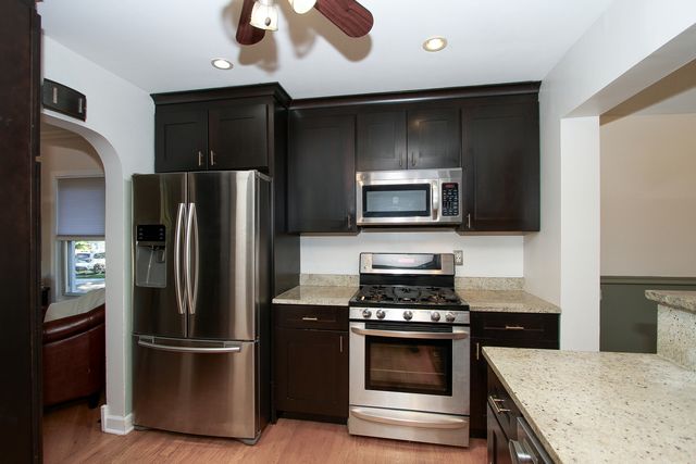 225 Indianapolis Avenue, Downers Grove, IL 60515
