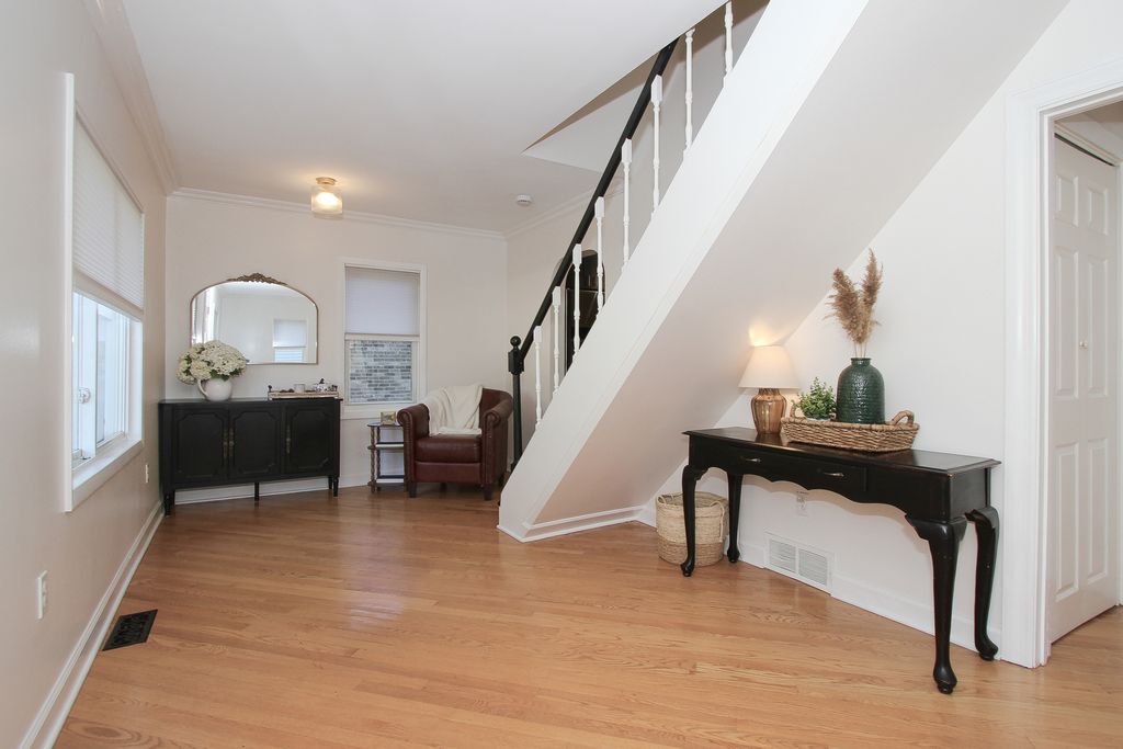 225 Indianapolis Avenue, Downers Grove, IL 60515 — photo 2