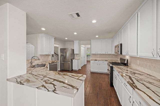 3806 Parry Field Court, Pearland, TX 77584