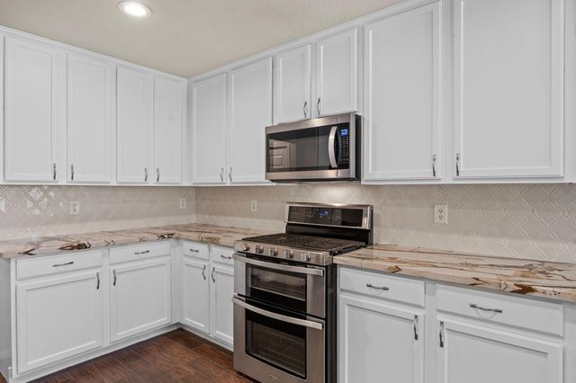 3806 Parry Field Court, Pearland, TX 77584