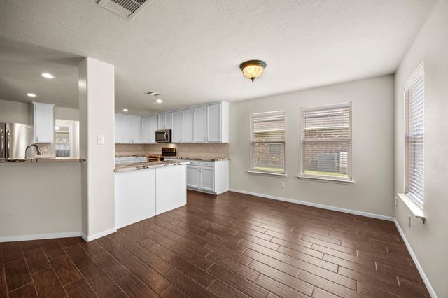 3806 Parry Field Court, Pearland, TX 77584