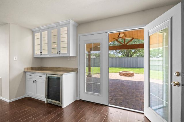 3806 Parry Field Court, Pearland, TX 77584