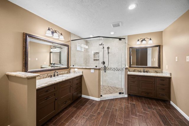 3806 Parry Field Court, Pearland, TX 77584