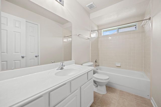 3806 Parry Field Court, Pearland, TX 77584