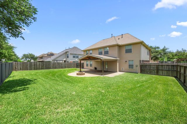 3806 Parry Field Court, Pearland, TX 77584