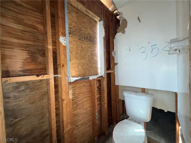 2601 Van Buren PKWY, Cape Coral, FL 33993