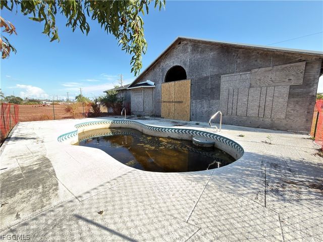 2601 Van Buren PKWY, Cape Coral, FL 33993