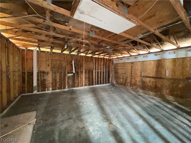 2601 Van Buren PKWY, Cape Coral, FL 33993