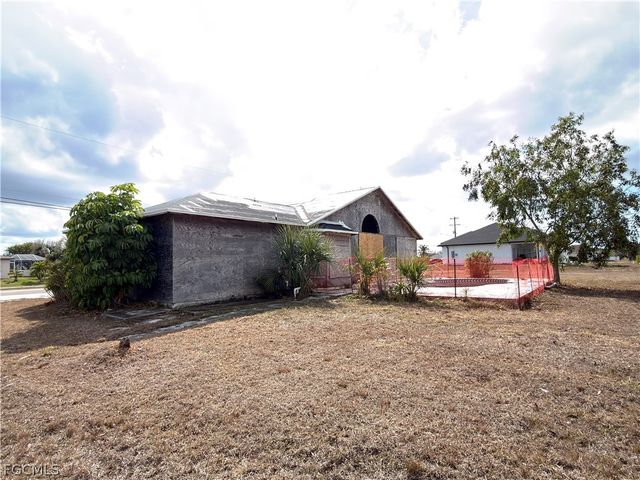 2601 Van Buren PKWY, Cape Coral, FL 33993