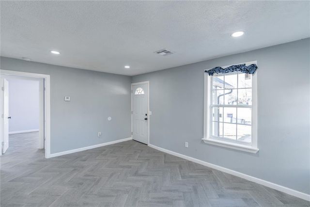 2104 Miramar Boulevard, Oklahoma City, OK 73111