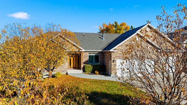1605 MOUNTAIN RD, Logan, UT 84321