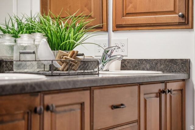 1605 MOUNTAIN RD, Logan, UT 84321