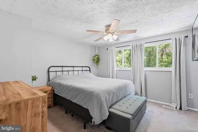 8764 NEWINGTON COMMONS RD, Lorton, VA 22079