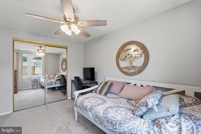 8764 NEWINGTON COMMONS RD, Lorton, VA 22079