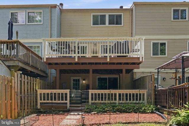 8764 NEWINGTON COMMONS RD, Lorton, VA 22079