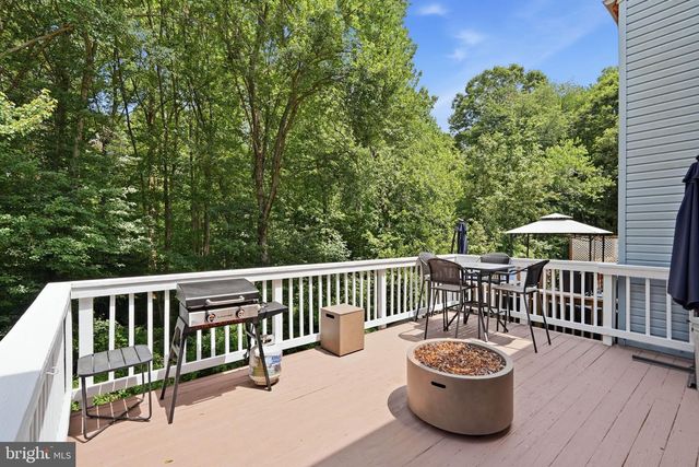 8764 NEWINGTON COMMONS RD, Lorton, VA 22079