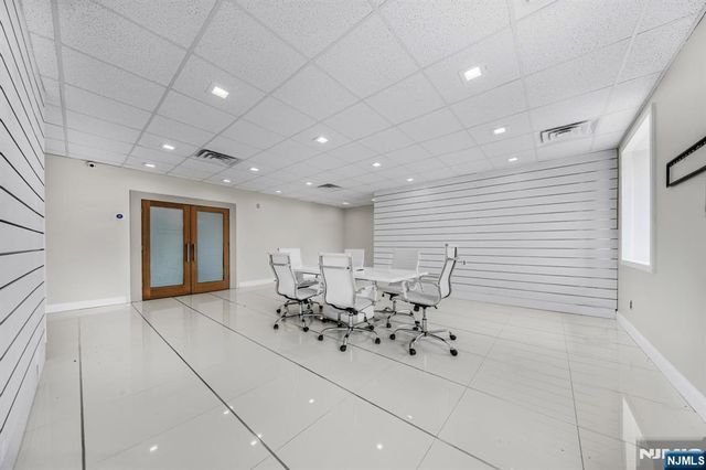 301 Hoboken Road 2nd Floor, Carlstadt, NJ 07072