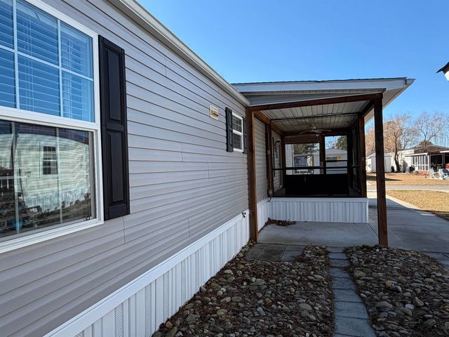 1010 Foxfire Dr., North Myrtle Beach, SC 29582