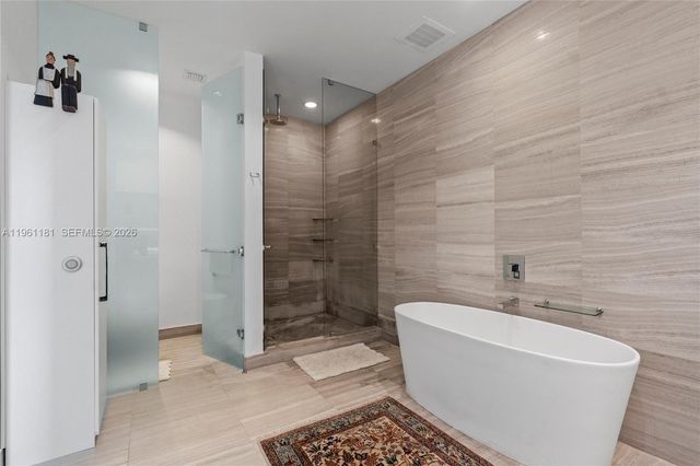 3300 NE 188th St LPH16, Aventura, FL 33180