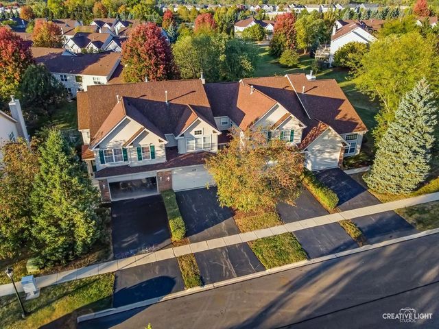 3108 St Michel Lane, St. Charles, IL 60175