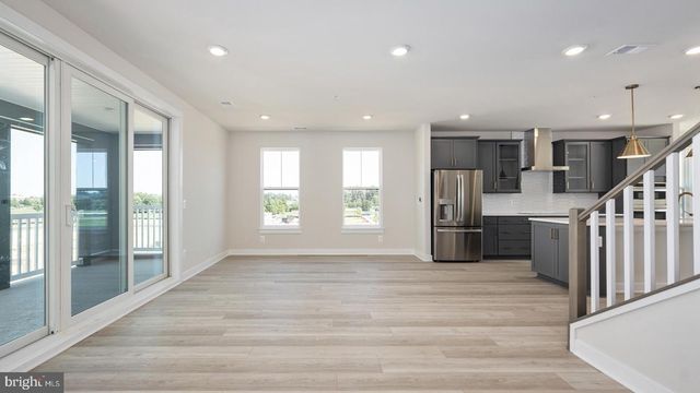 44576 STRABANE TER, Ashburn, VA 20147