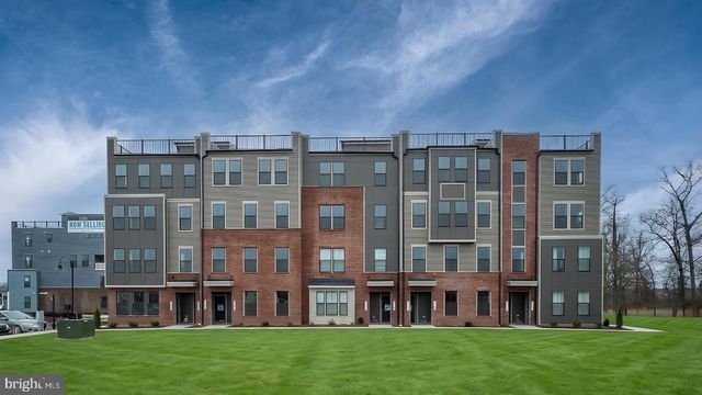 44576 STRABANE TER, Ashburn, VA 20147