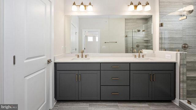 44576 STRABANE TER, Ashburn, VA 20147